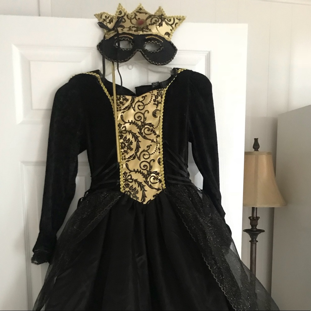 Victorian Spirit Mascaraed Costume